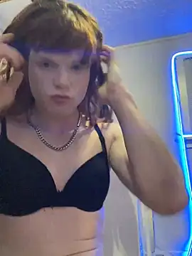 Snapshot of sum1betterthanmost chatting on December 2024 03:23:01 PM sum1betterthanmost online show from December 2024 03:23:01 PM