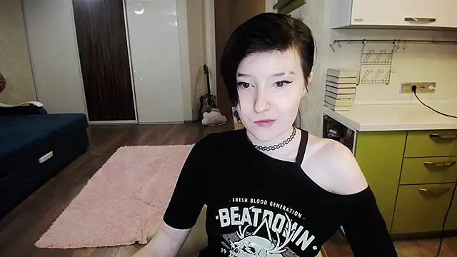 Snapshot of Kira_Bakker chatting on January 2025 10:39:01 PM Kira Bakker online show from January 2025 10:39:01 PM