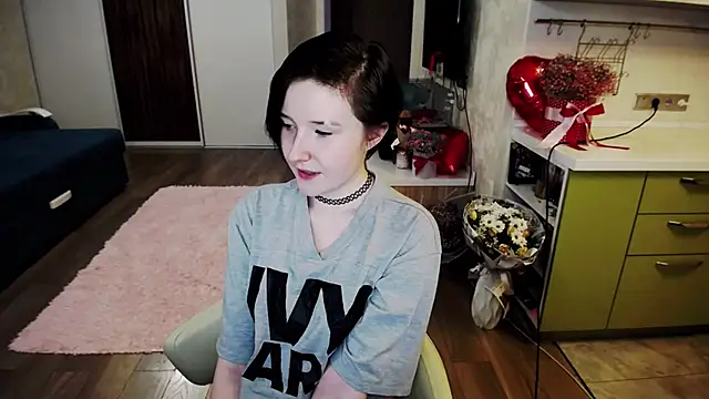 Snapshot of Kira_Bakker chatting on February 2025 10:26:02 PM Kira Bakker online show from February 2025 10:26:02 PM