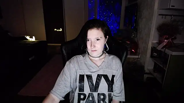 Snapshot of Kira_Bakker chatting on March 2025 10:15:02 PM Kira Bakker online show from March 2025 10:15:02 PM
