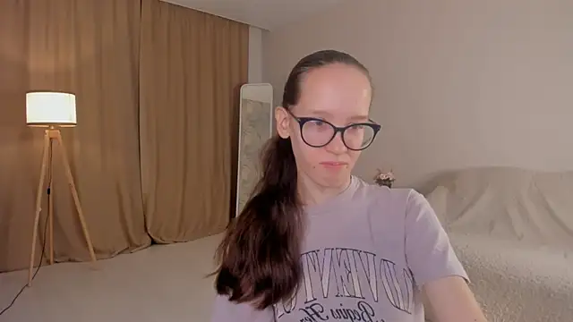 Snapshot of BettyBrowni chatting on October 2025 04:25:02 PM BettyBrowni online show from October 2025 04:25:02 PM