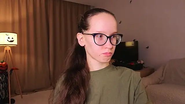 Snapshot of BettyBrowni chatting on November 2025 04:17:01 PM BettyBrowni online show from November 2025 04:17:01 PM