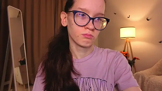 Snapshot of BettyBrowni chatting on November 2025 04:10:02 PM BettyBrowni online show from November 2025 04:10:02 PM