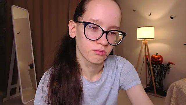 Snapshot of BettyBrowni chatting on December 2025 04:05:01 PM BettyBrowni online show from December 2025 04:05:01 PM