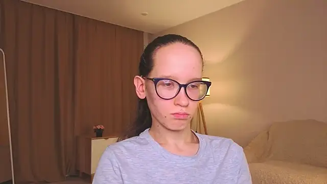 Snapshot of BettyBrowni chatting on December 2025 08:47:02 PM BettyBrowni online show from December 2025 08:47:02 PM