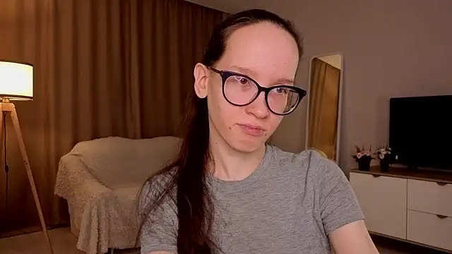 BettyBrowni online show from April 2026 04:12:02 PM