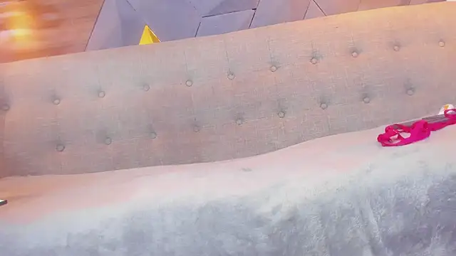 sarah banks1 online show from January 2025 07:00:01 PM