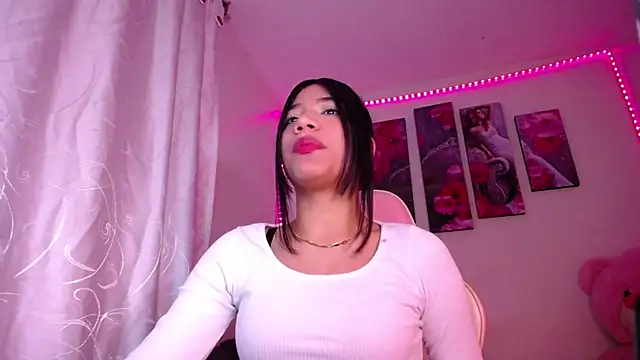 Snapshot of Alissarhys26 chatting on February 2025 02:06:02 AM Alissarhys26 online show from February 2025 02:06:02 AM