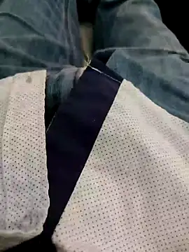 Leonul online show from December 2024 07:53:02 PM