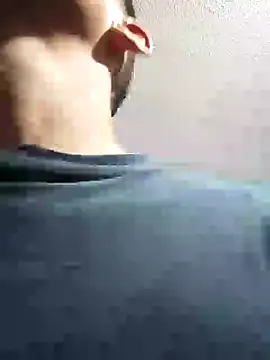 Leonul online show from February 2025 11:00:01 PM