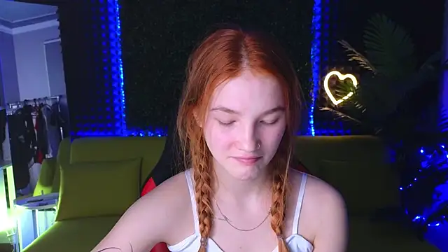 Snapshot of erikabrian chatting on December 2024 01:10:02 AM erikabrian online show from December 2024 01:10:02 AM