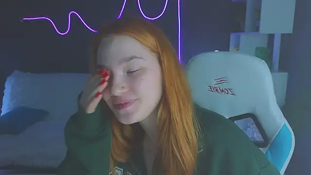 Snapshot of erikabrian chatting on September 2025 01:38:02 AM erikabrian online show from September 2025 01:38:02 AM