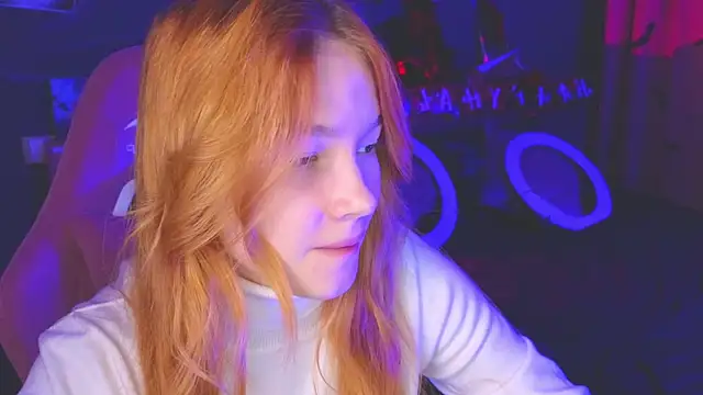 Snapshot of erikabrian chatting on October 2025 02:06:02 AM erikabrian online show from October 2025 02:06:02 AM