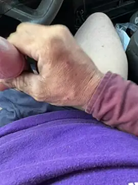 Snapshot of pipeload1275 chatting on March 2026 11:34:01 PM pipeload1275 online show from March 2026 11:34:01 PM