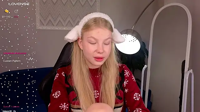 Snapshot of Sarra_Cooper chatting on January 2025 05:12:01 AM Sarra Cooper online show from January 2025 05:12:01 AM