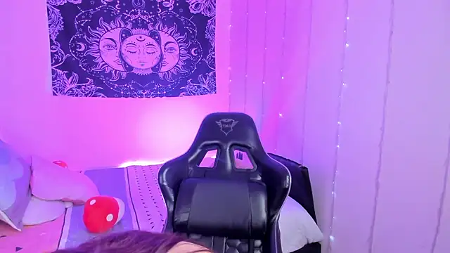 Fernanda   online show from February 2025 08:32:02 AM