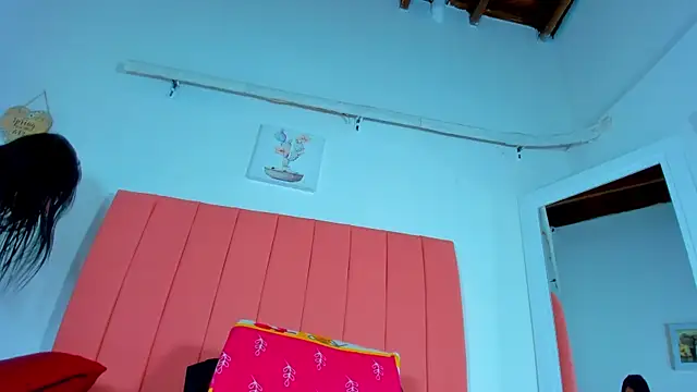 Snapshot of valen_rose0 chatting on December 2024 03:15:01 PM valen rose0 online show from December 2024 03:15:01 PM