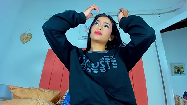 Snapshot of valen_rose0 chatting on January 2025 12:05:02 PM valen rose0 online show from January 2025 12:05:02 PM