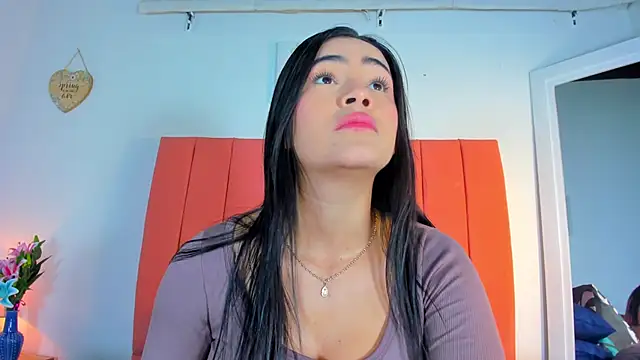 Snapshot of valen_rose0 chatting on September 2025 12:05:01 PM valen rose0 online show from September 2025 12:05:01 PM