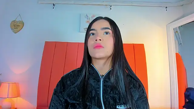 Snapshot of valen_rose0 chatting on September 2025 12:07:01 PM valen rose0 online show from September 2025 12:07:01 PM