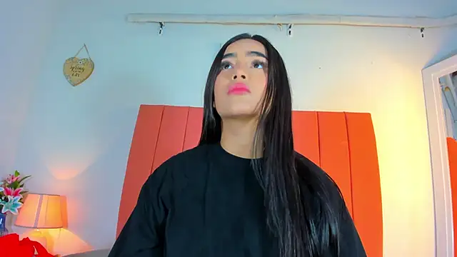 Snapshot of valen_rose0 chatting on October 2025 12:04:01 PM valen rose0 online show from October 2025 12:04:01 PM