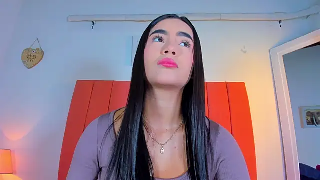 Snapshot of valen_rose0 chatting on November 2025 12:16:02 PM valen rose0 online show from November 2025 12:16:02 PM