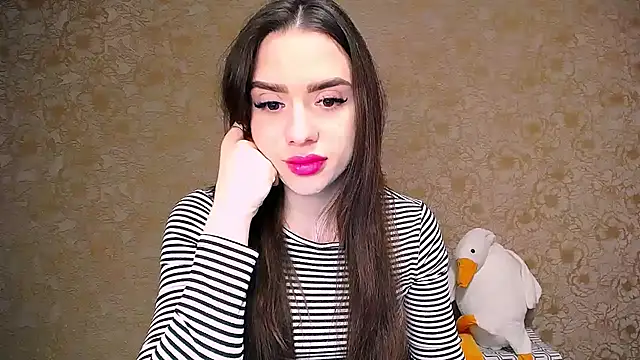  your fantasy girl online show from February 2025 08:45:01 PM