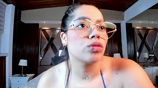 Snapshot of Melisa_Soto chatting on April 2026 01:42:02 AM Melisa Soto online show from April 2026 01:42:02 AM