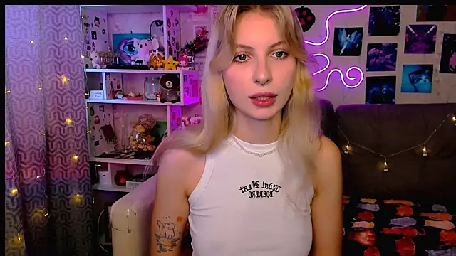 Snapshot of Maria_Hunt chatting on December 2024 06:09:01 AM Maria Hunt online show from December 2024 06:09:01 AM