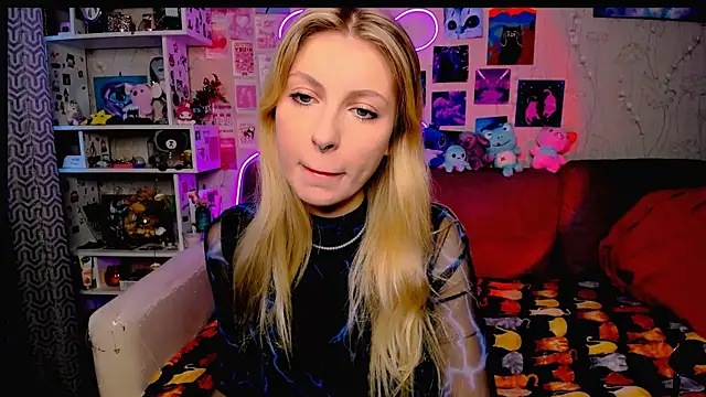 Snapshot of Maria_Hunt chatting on January 2025 03:02:01 AM Maria Hunt online show from January 2025 03:02:01 AM