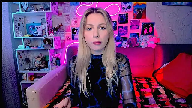 Snapshot of Maria_Hunt chatting on January 2025 03:55:02 AM Maria Hunt online show from January 2025 03:55:02 AM