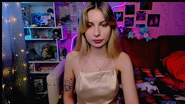 Snapshot of Maria_Hunt chatting on January 2025 06:22:01 AM Maria Hunt online show from January 2025 06:22:01 AM