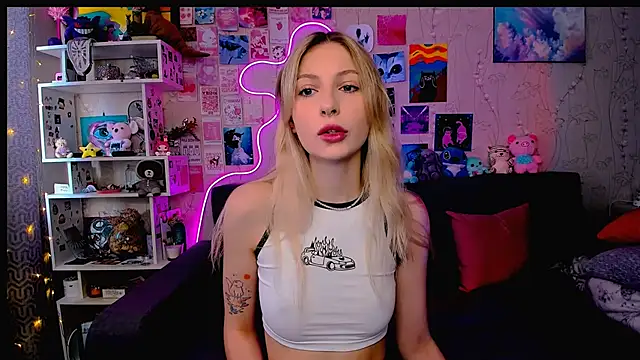 Snapshot of Maria_Hunt chatting on February 2025 03:48:01 AM Maria Hunt online show from February 2025 03:48:01 AM