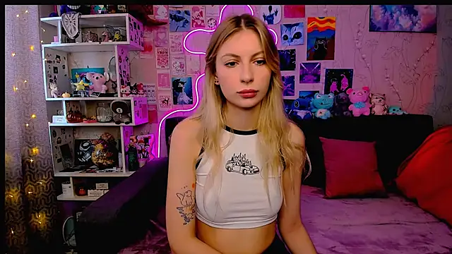 Snapshot of Maria_Hunt chatting on February 2025 05:02:01 AM Maria Hunt online show from February 2025 05:02:01 AM