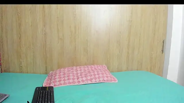 Snapshot of on_tefa chatting on March 2026 09:21:02 PM on tefa online show from March 2026 09:21:02 PM