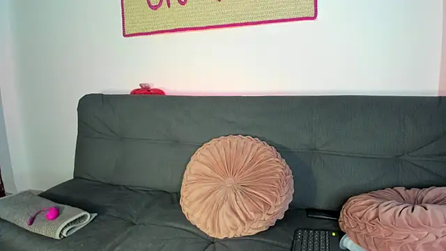 Snapshot of on_tefa chatting on April 2026 03:20:02 PM on tefa online show from April 2026 03:20:02 PM