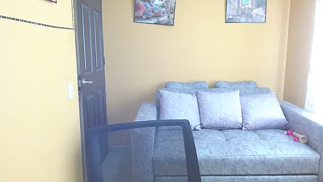 Kerly Lopez online show from January 2025 06:53:02 PM