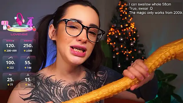 Snapshot of EvaCanton chatting on January 2026 02:28:01 AM EvaCanton online show from January 2026 02:28:01 AM