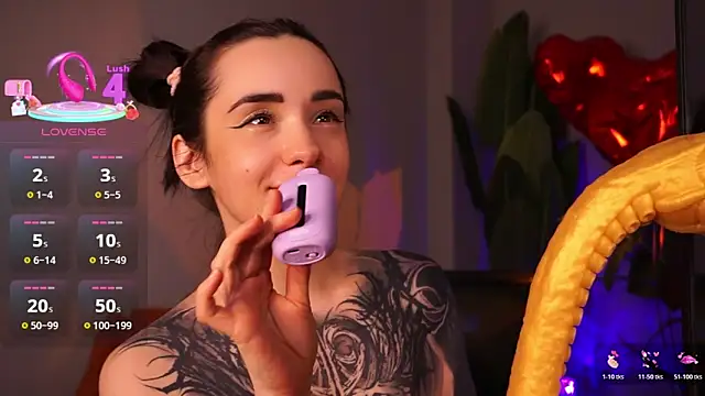 Snapshot of EvaCanton chatting on February 2026 02:09:02 AM EvaCanton online show from February 2026 02:09:02 AM