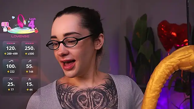 Snapshot of EvaCanton chatting on February 2026 02:10:01 AM EvaCanton online show from February 2026 02:10:01 AM