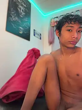 Snapshot of alejo_cute chatting on June 2026 12:14:02 PM alejo cute online show from June 2026 12:14:02 PM