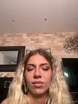 Snapshot of maddisonblush chatting on September 2025 04:08:02 PM maddisonblush online show from September 2025 04:08:02 PM