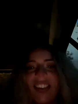 Snapshot of maddisonblush chatting on September 2025 04:32:02 PM maddisonblush online show from September 2025 04:32:02 PM