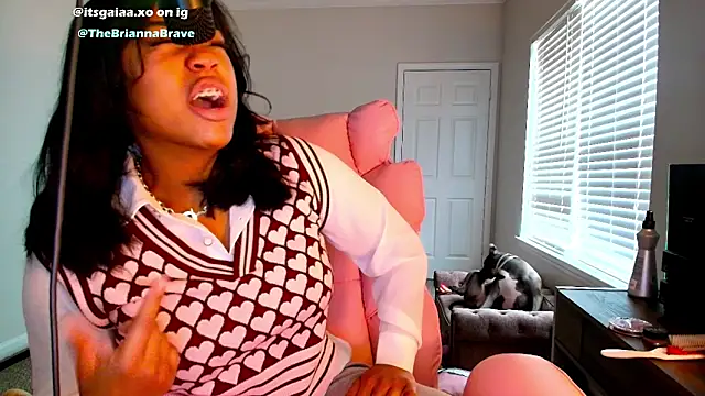 BriannaBrave online show from February 2026 04:25:01 PM