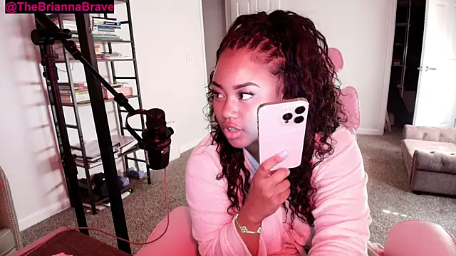 Snapshot of BriannaBrave chatting on July 2026 09:21:02 PM BriannaBrave online show from July 2026 09:21:02 PM