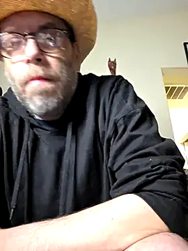 Snapshot of Geaux_Again chatting on November 2025 12:31:02 AM Geaux Again online show from November 2025 12:31:02 AM