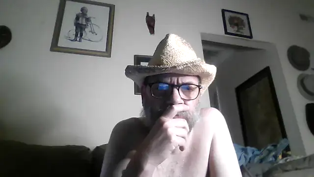 Snapshot of Geaux_Again chatting on April 2026 10:36:01 AM Geaux Again online show from April 2026 10:36:01 AM