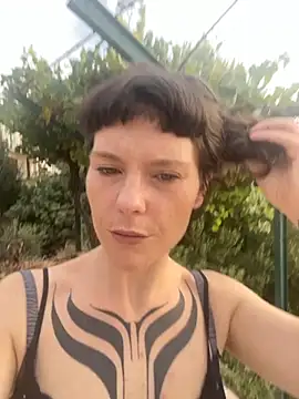 Snapshot of OniricFemme chatting on September 2025 04:41:01 PM OniricFemme online show from September 2025 04:41:01 PM