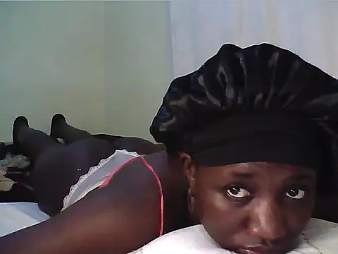 Adaline-Paris online show from March 2026 06:20:01 PM