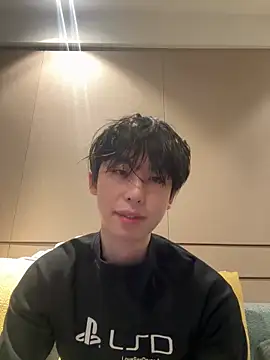 Snapshot of 1a1a1alll chatting on March 2025 02:12:01 PM 1a1a1alll online show from March 2025 02:12:01 PM